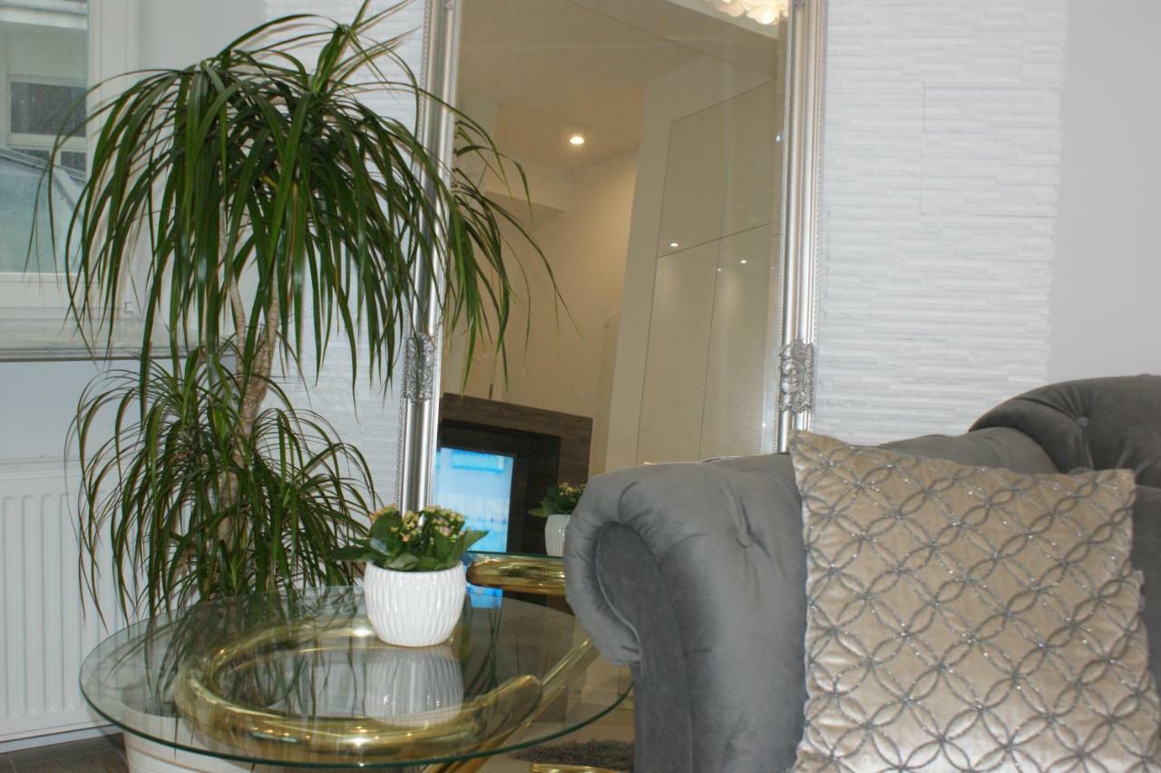 Lovely Apartment- Poznanska 16 Warsaw Ngoại thất bức ảnh