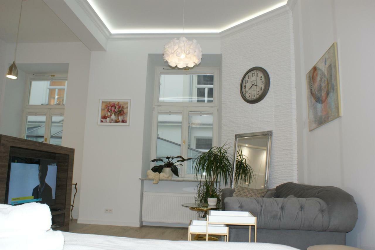 Lovely Apartment- Poznanska 16 Warsaw Ngoại thất bức ảnh